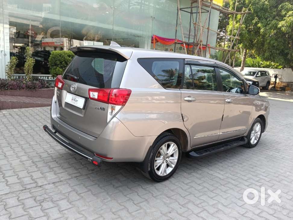 Toyota Innova Crysta Zx 2.4 Diesel 7 Seater, 2016, Diesel