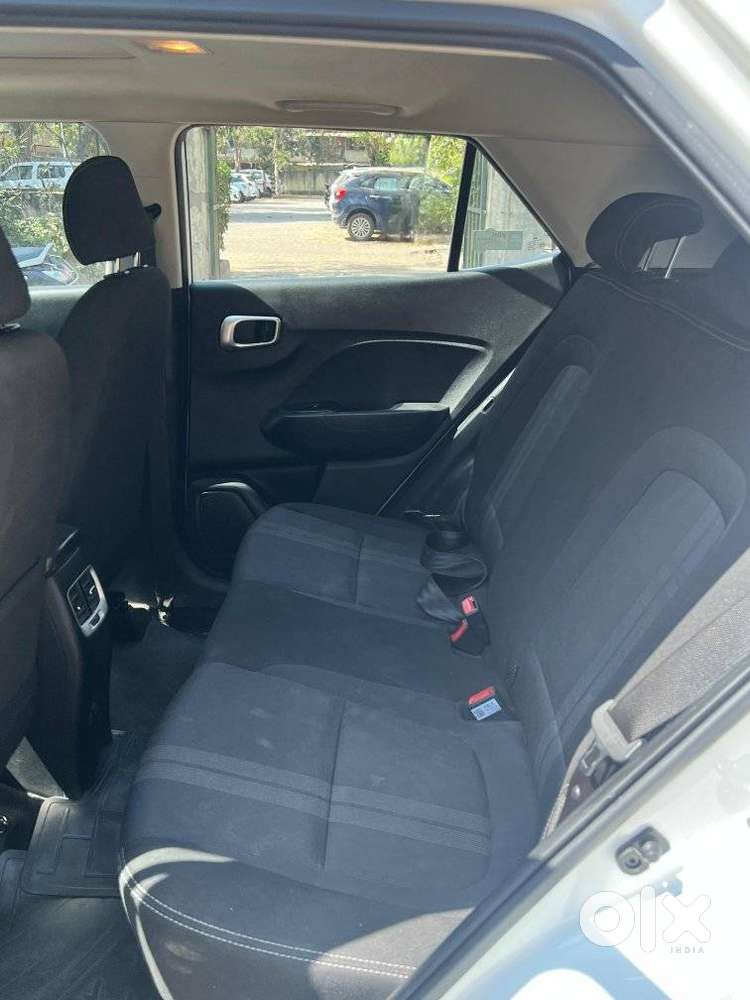 Hyundai Venue Sx Mt, 2023, Diesel