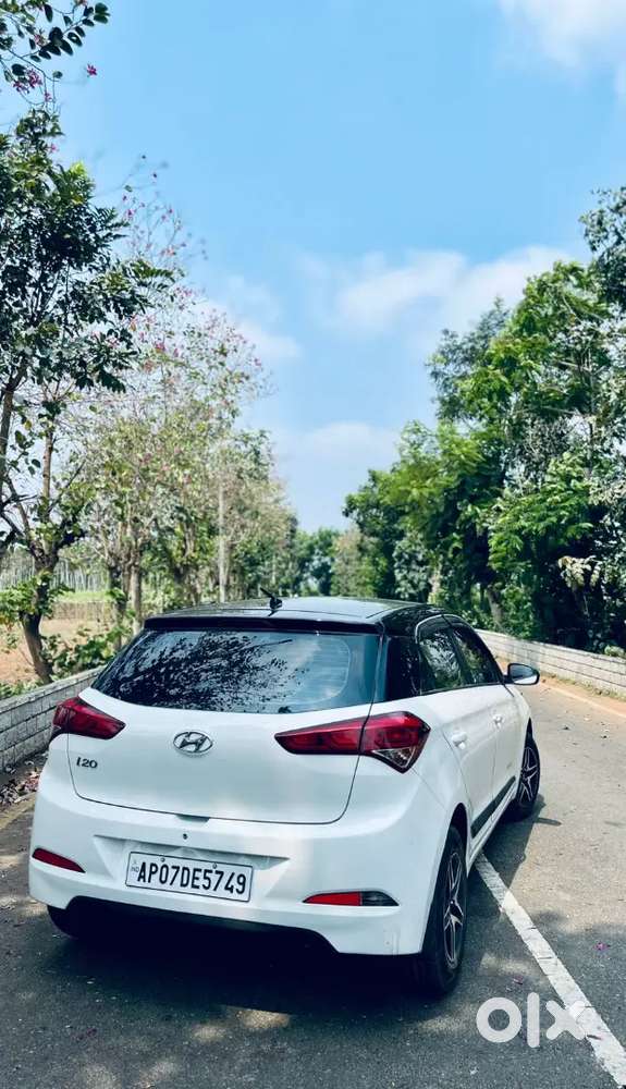 Hyundai I20 2017 Diesel 127000 Km Driven