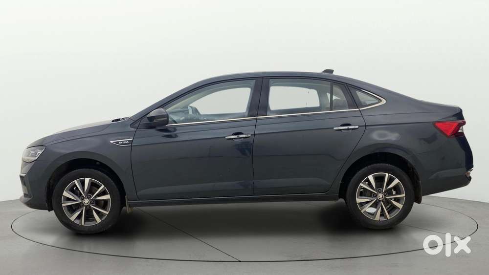 Skoda Slavia Style 1.0l Tsi Mt, 2023, Petrol