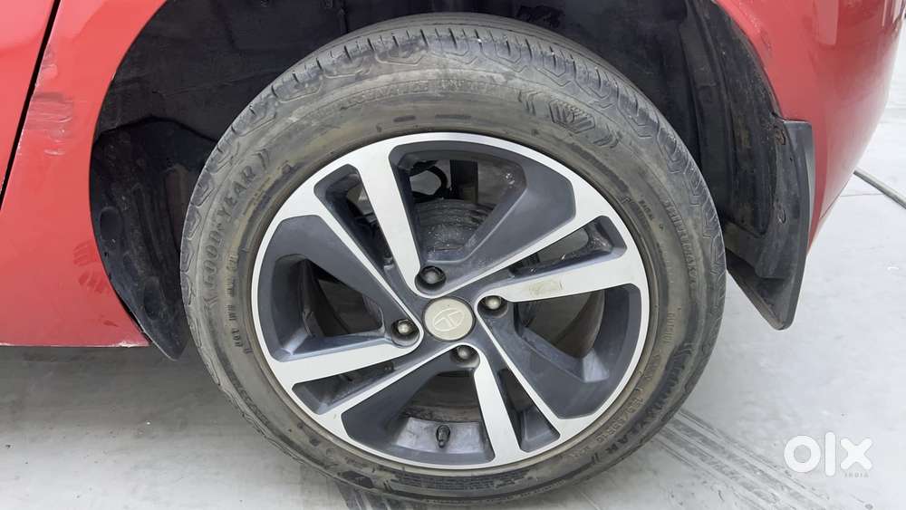 Tata Altroz Xz, 2021, Petrol