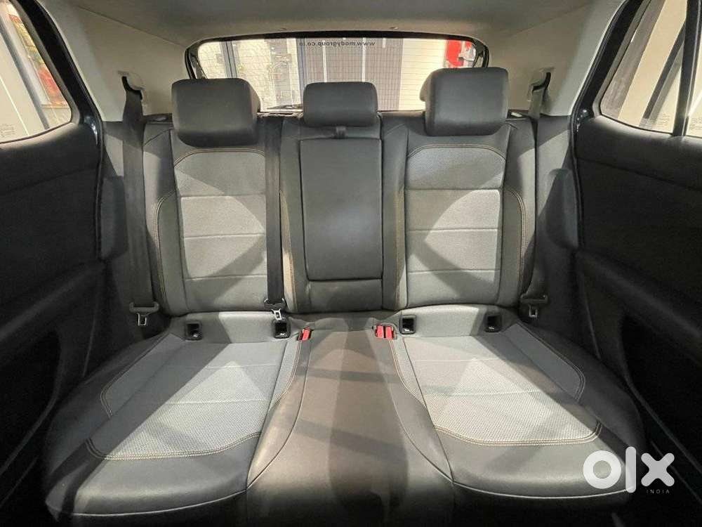 Skoda Kushaq 1.0 Tsi Style, 2022, Petrol