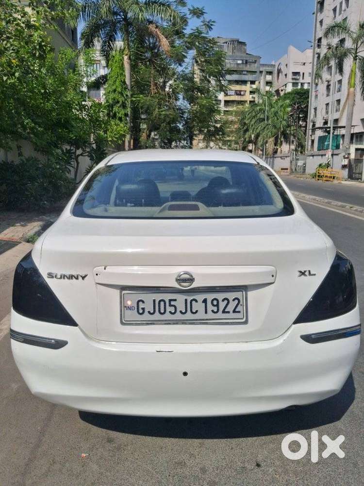 Nissan Sunny, 2012, Diesel