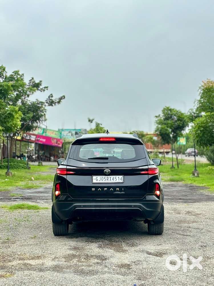 Tata Safari Accomplished Plus Dark Edition, 2024, Diesel