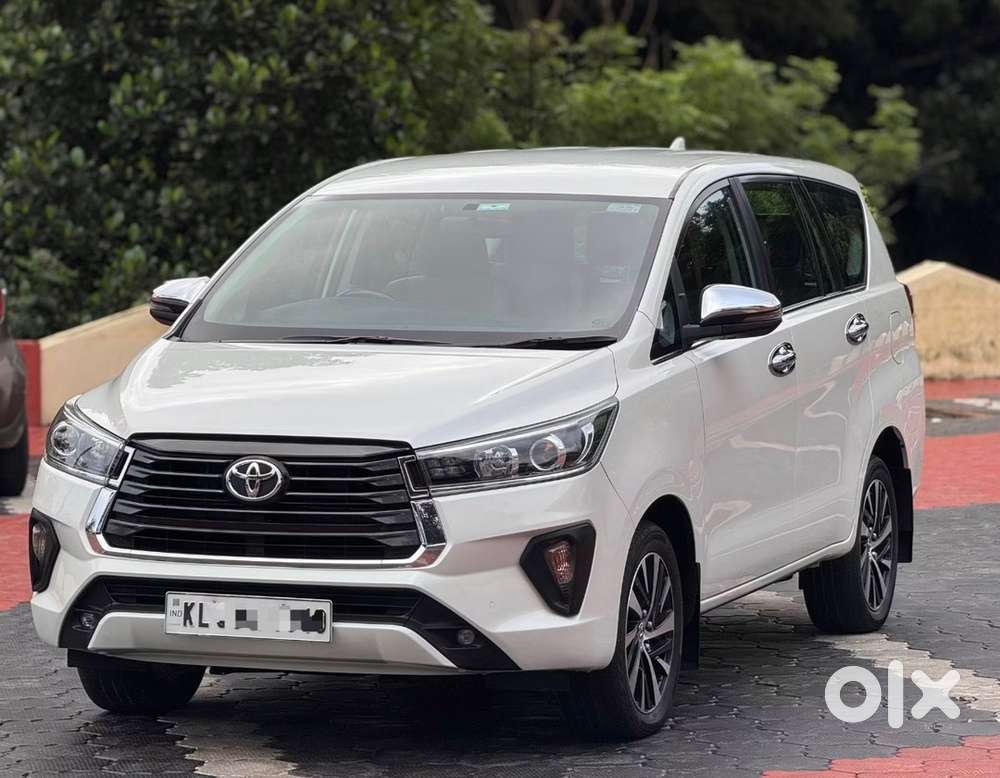 Toyota Crysta Automatic 2022