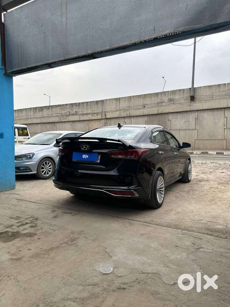 Hyundai Verna, 2023, Petrol