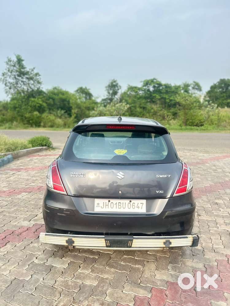 Swift 2016 Maruti Petrol