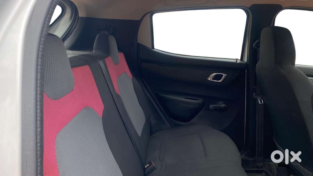 Renault Kwid 2015-2019 1.0 Rxt (o), 2018, Petrol