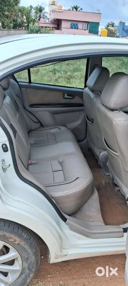 Maruti Suzuki Sx4 2012