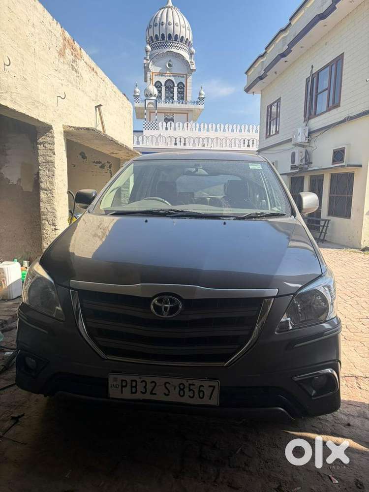 Toyota Innova 2014 Diesel 190000 Km Driven
