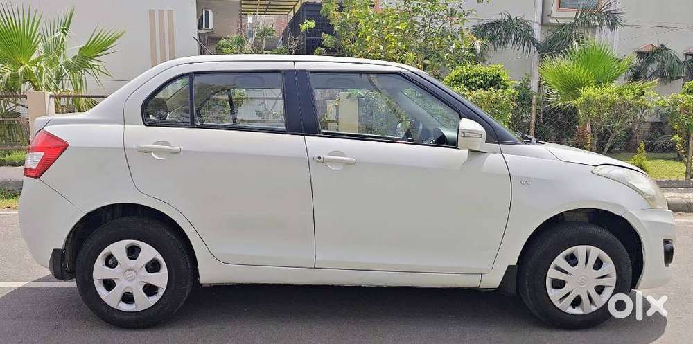 Maruti Suzuki Swift Dzire 1.2 Vxi Bsiv, 2013, Petrol