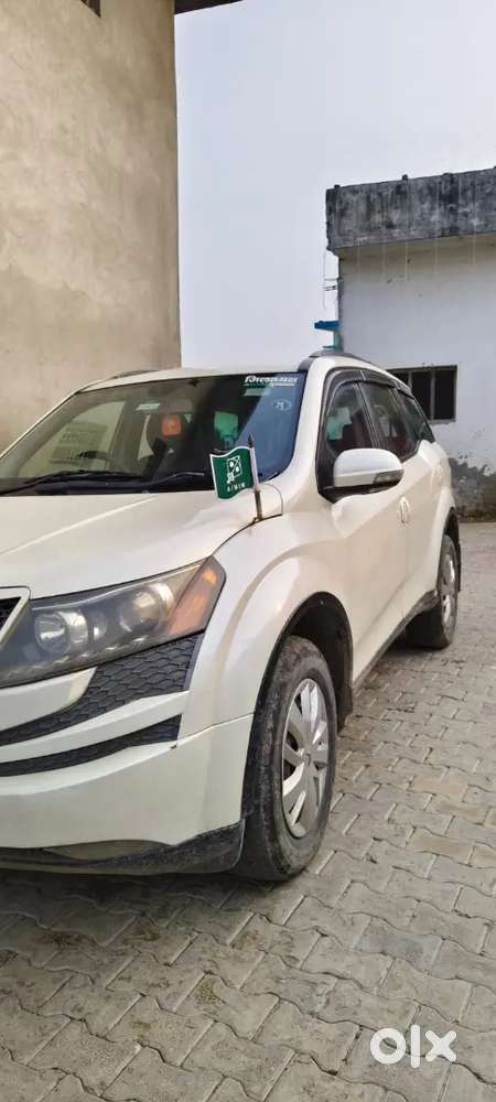 Mahindra Xuv500 2015