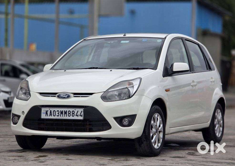 Ford Figo, 2010, Petrol