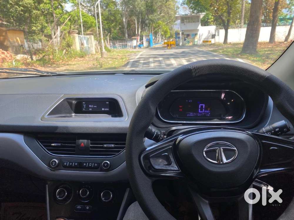 Tata Nexon 2020 Petrol 65000 Km Driven