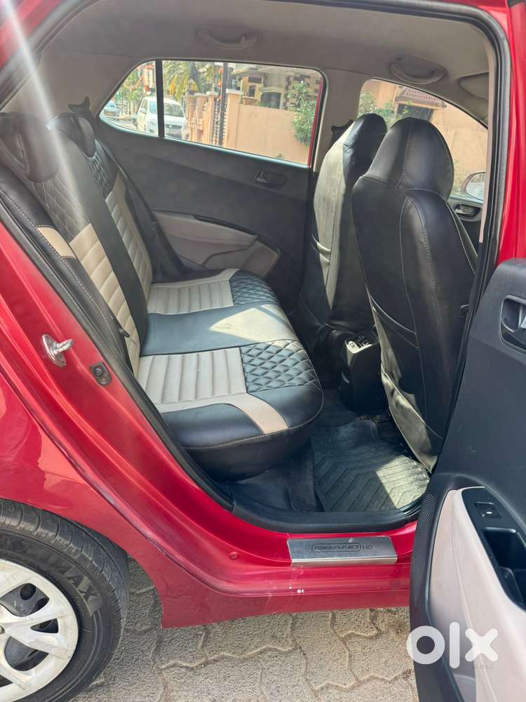 Hyundai I10 Sportz, 2015, Petrol