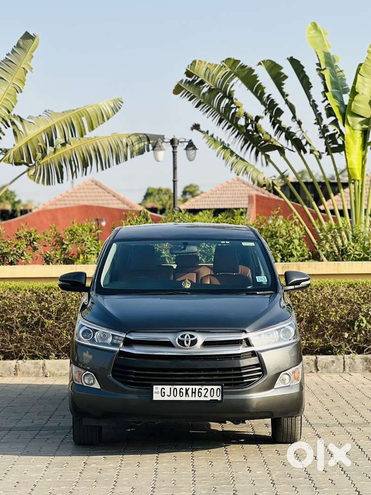 Toyota Innova Crysta 2.4 Vx Mt 8s, 2016, Diesel