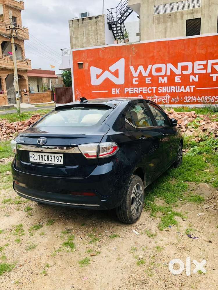 Tata Manual Cng + Petrol 2024