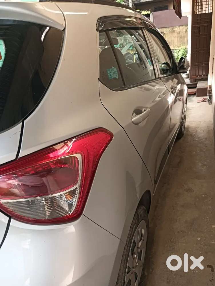 Hyundai Grand I10 2018 Petrol 730000 Km Driven