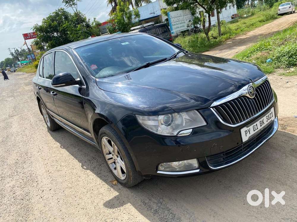 Skoda Superb, 2011, Petrol