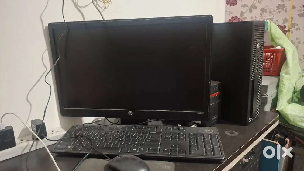 Good condition P C set