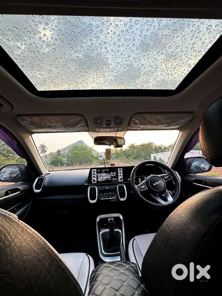 Kia Sonet 2024 Petrol 8300 Km Driven