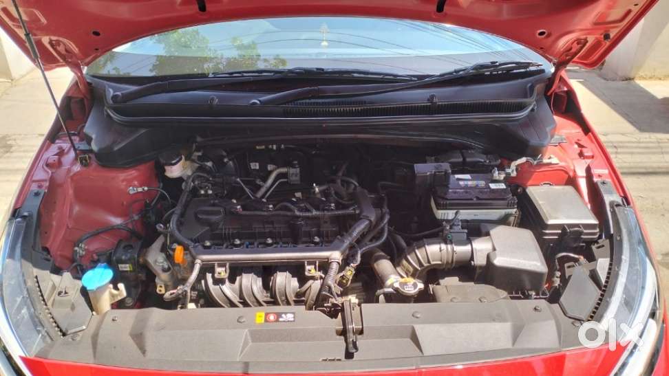 Hyundai I20 Asta (o) 1.2 Ivt Dual Tone, 2025, Petrol