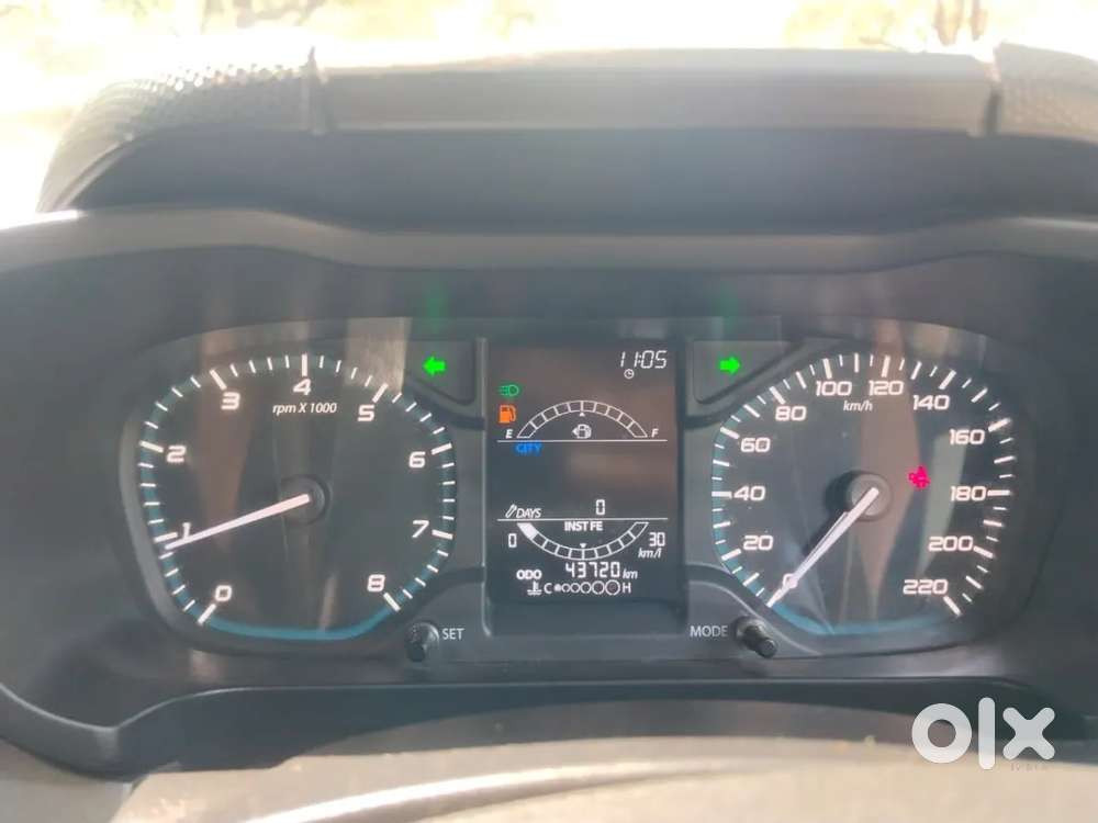 Tata Altroz Xz, 2022, Petrol