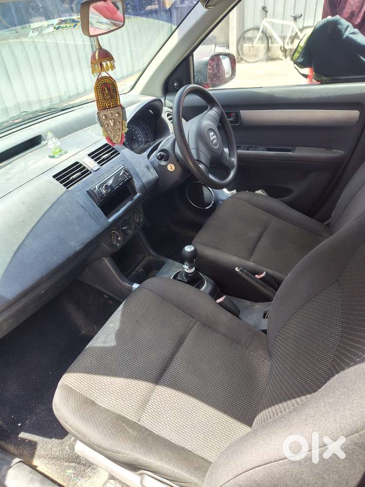 Maruti Suzuki Swift 2004-2010 Vxi Bsiv, 2006, Petrol