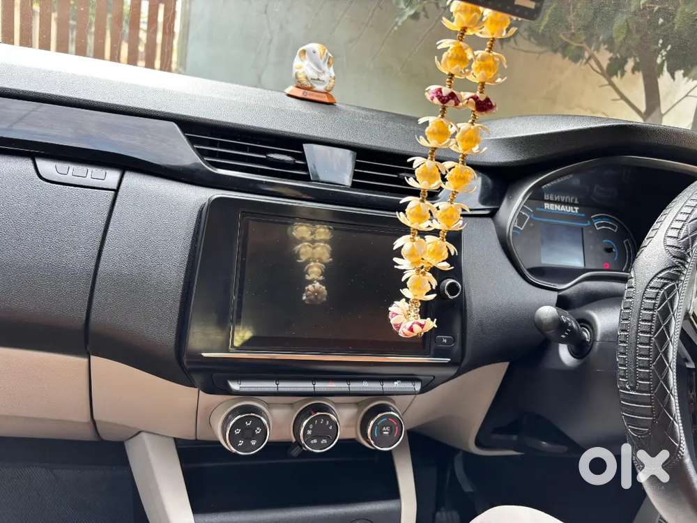 Good Condition 7 Seater Car