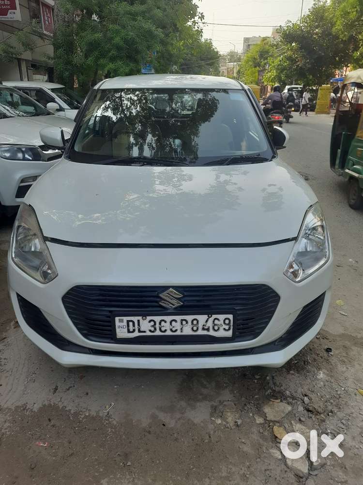 Maruti Suzuki Swift Vxi 1.2 Abs Bs-iv, 2018, Petrol