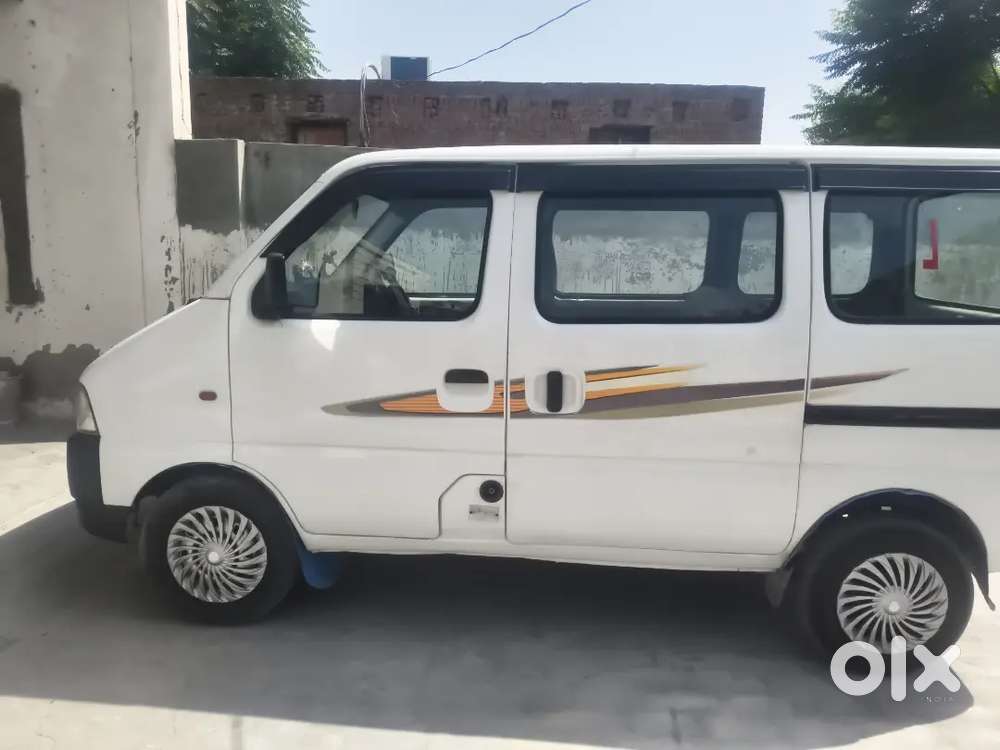 Maruti Suzuki Eeco 2016