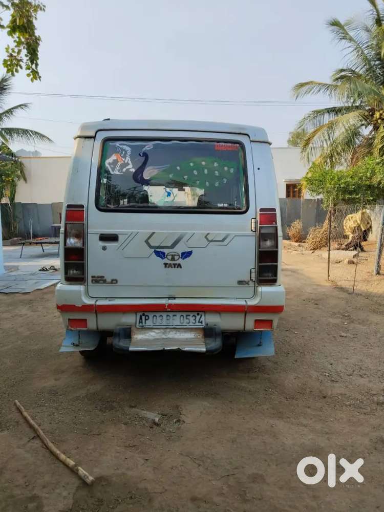 Tata Sumo Gold 2013 Diesel 140000 Km Driven