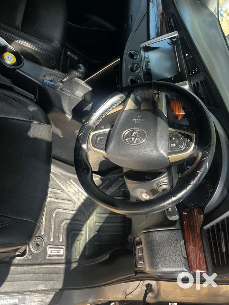 Toyota Innova Crysta 2019 Diesel 127300 Km Driven