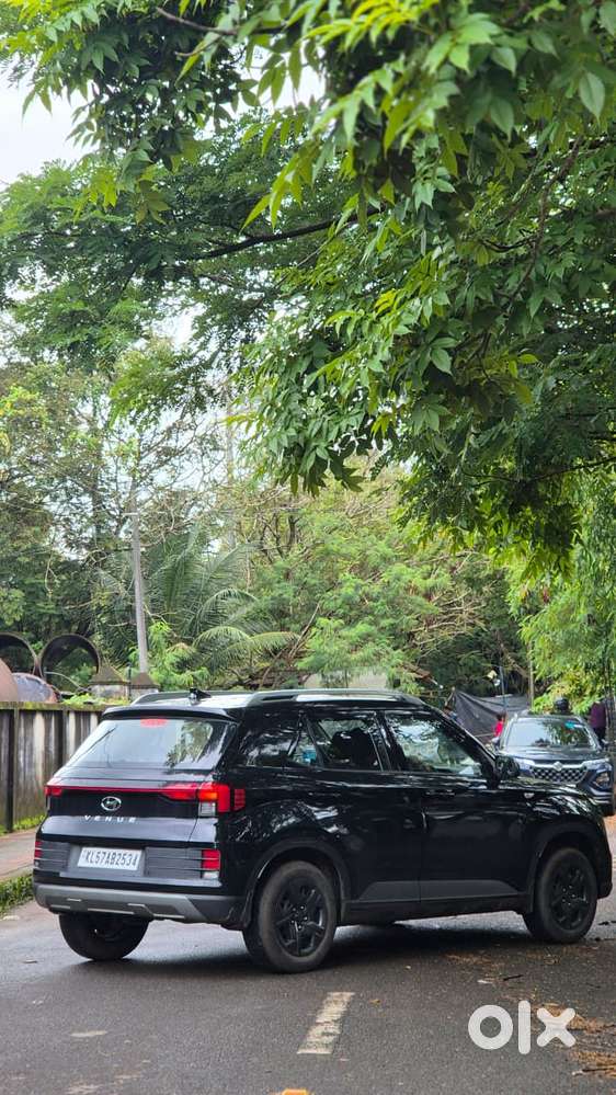 Hyundai Venue S 1.2 Petrol, 2024, Petrol