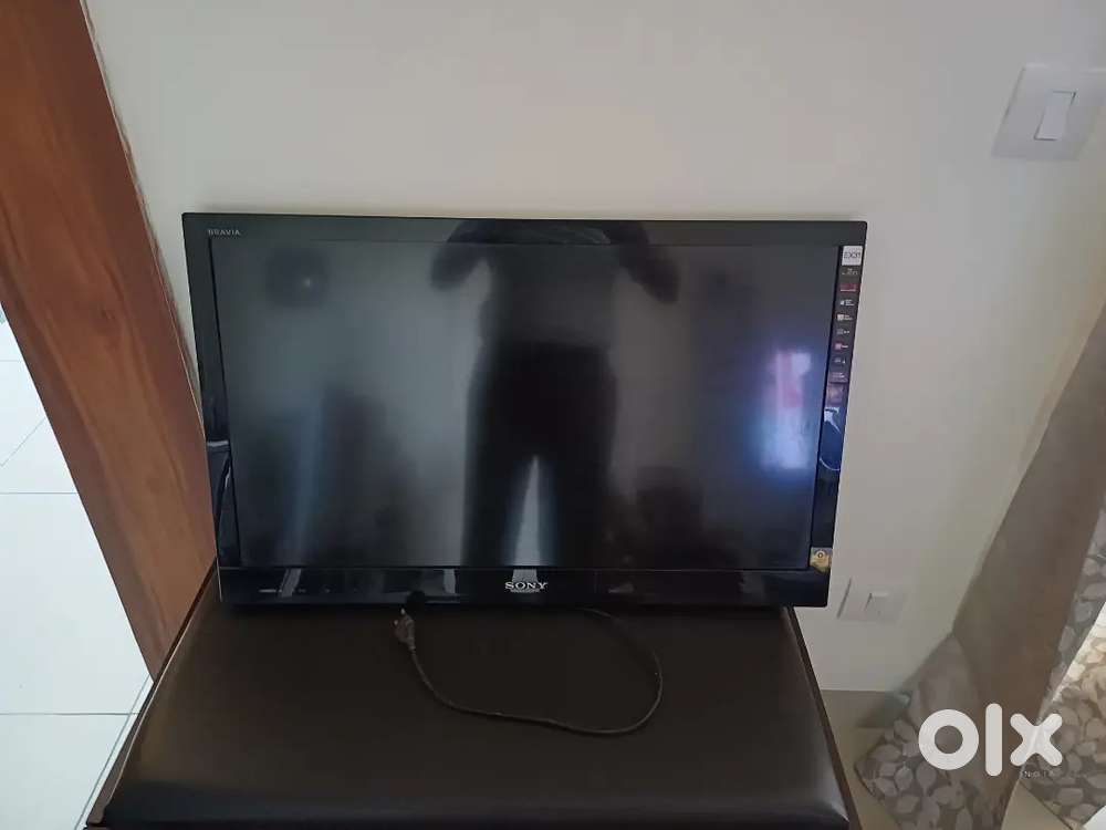 Soni color television 32 with fire strick