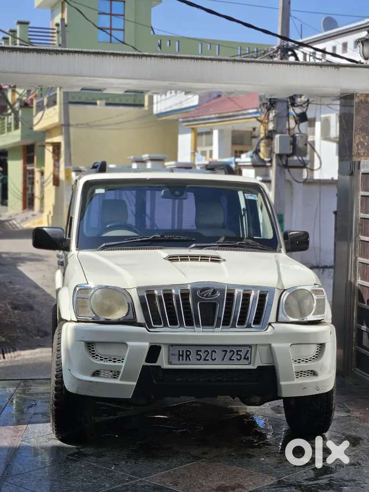 Mahindra Scorpio 2014