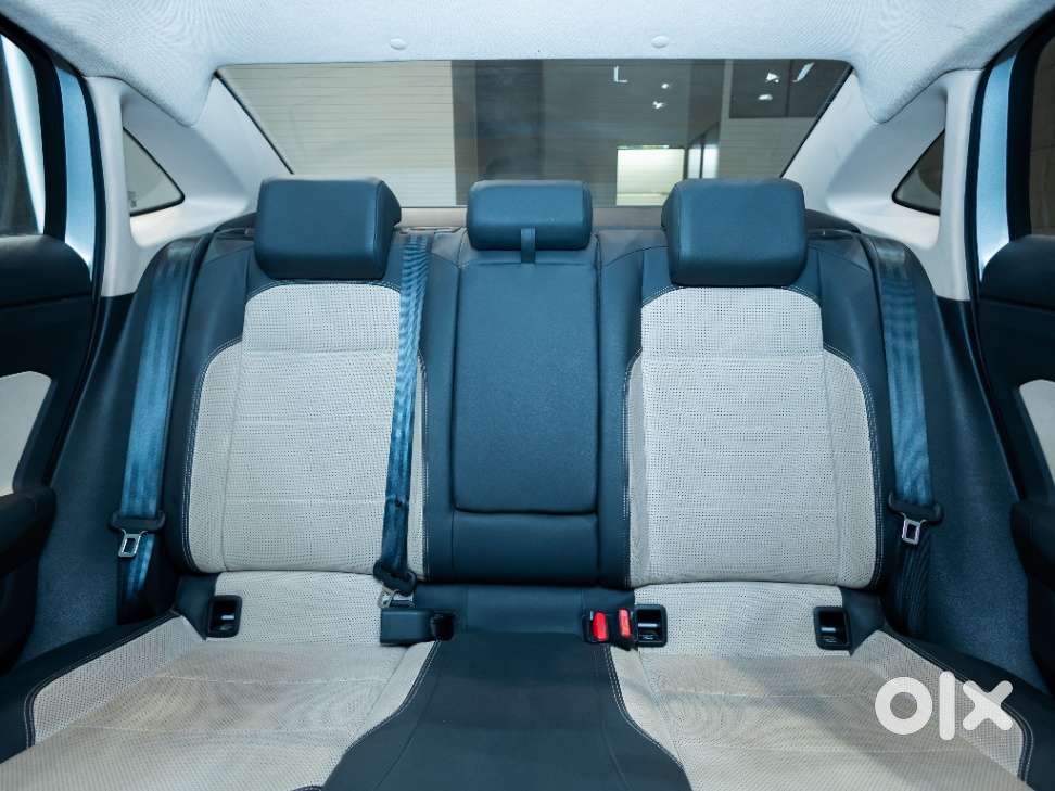 Skoda Slavia Style 1.5l Tsi Mt, 2026, Petrol