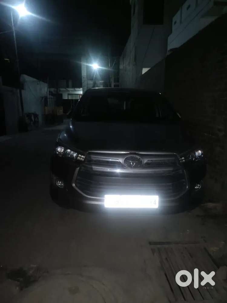 Toyota Innova Crysta 2019