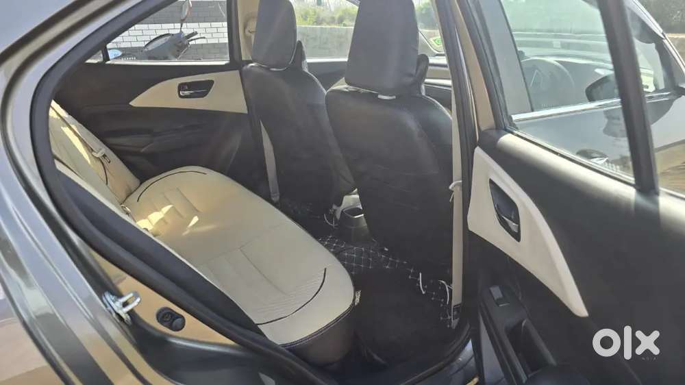 Maruti Suzuki Dzire 2025 Cng & Hybrids 11000 Km Driven