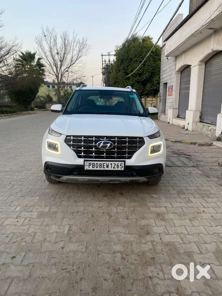 Hyundai Venue 1.2 S Plus, 2022, Petrol