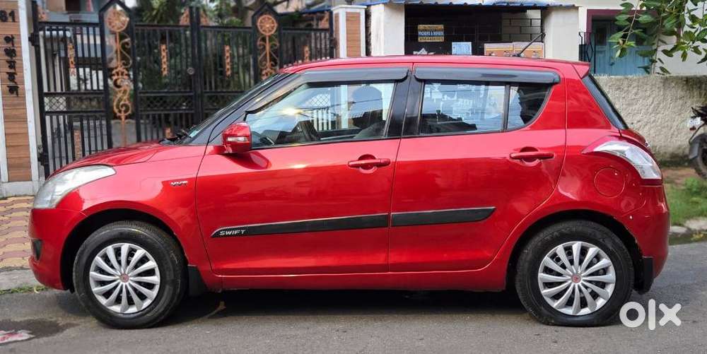 Maruti Suzuki Swift Vxi, 2013, Petrol