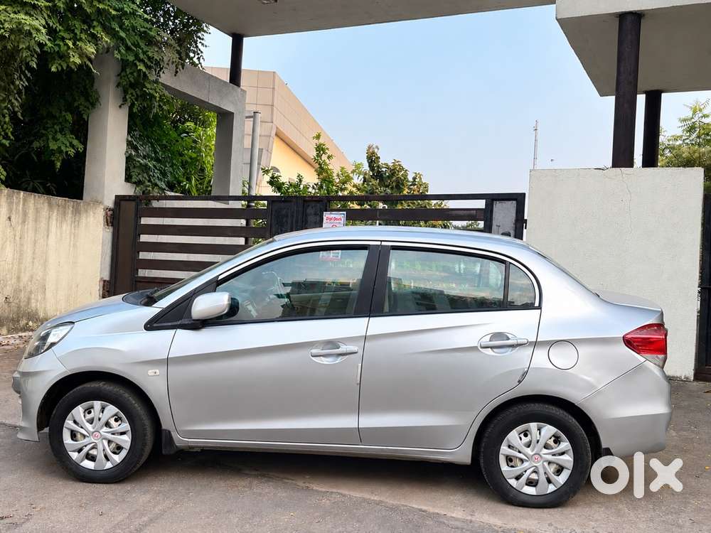 Honda Amaze 2014 Cng Well Maintained