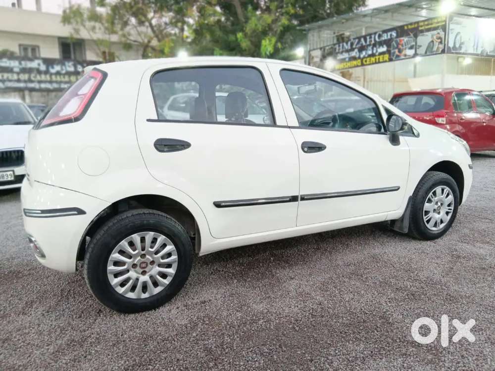 Fiat Punto Evo 90 Hp 2017 Vehichle In Brand New Condition. Serviced.
