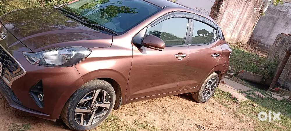 Hyundai Aura Petrol 2021 - Manual