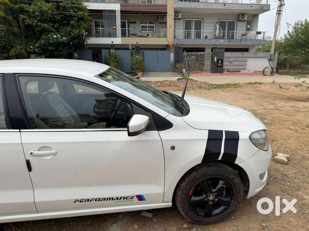 Skoda Rapid Elegance 2014