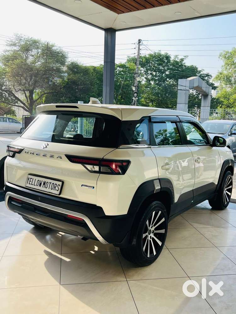 Maruti Suzuki Brezza 1.5 Vxi Smart Hybrid, 2022, Petrol