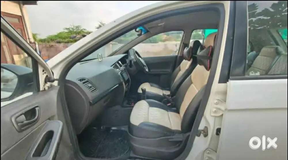 Tata Bolt 1.3 Xe 2018