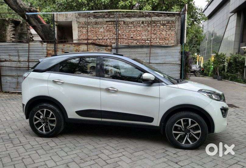 Tata Nexon 1.5 Revotorq Xza Plus Dual Tone Roof Amt, 2018, Diesel