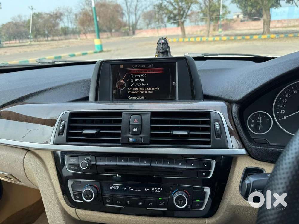 Bmw Diesel Automatic 2017 Year Well Mantained And Doctor Driven Car