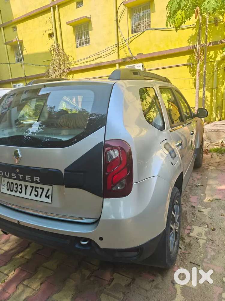 Renault Duster 2019 Petrol Manual Silver Colour